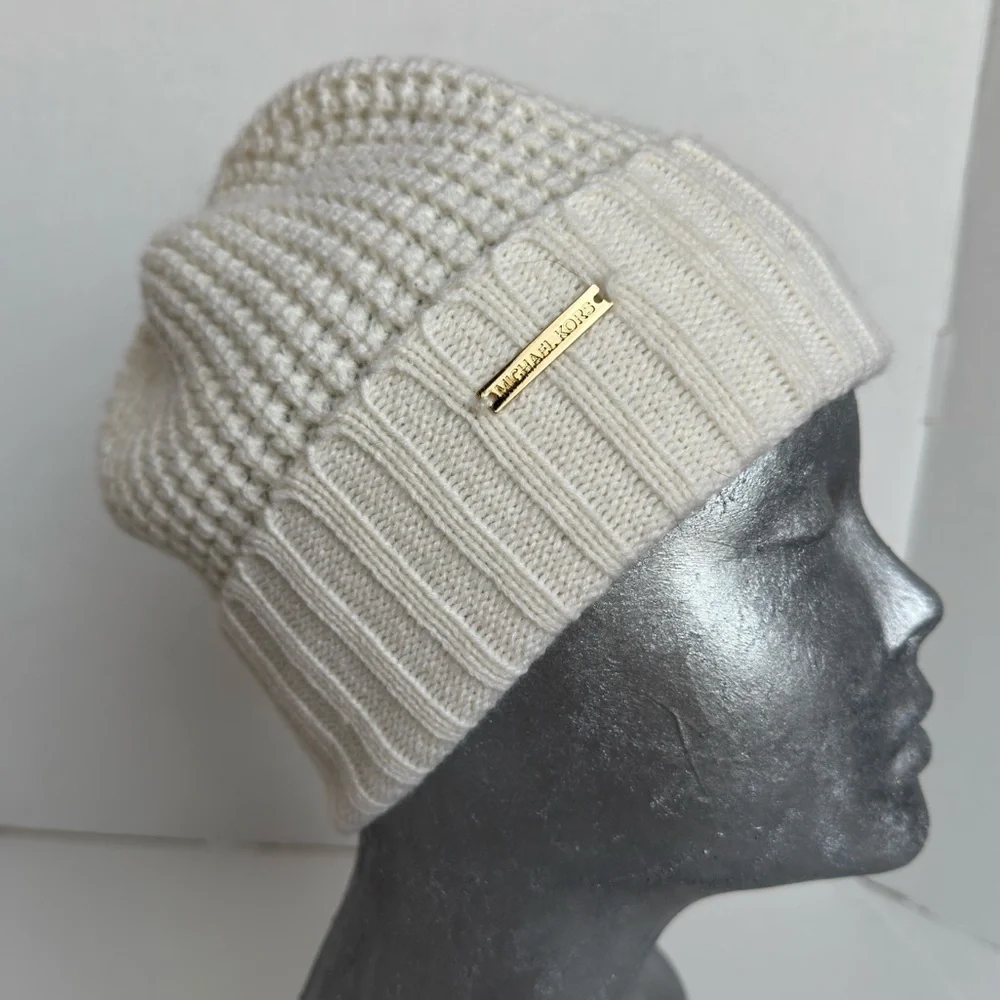 Michael Kors Cable Knit Beanie Hat Cream Off White Women One Size Winter NWOT